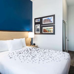 Camera con letto queen size